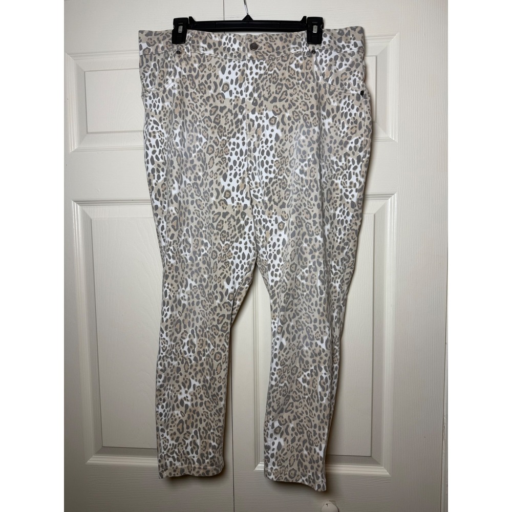 HUE Women 1X Leopard Print Leggings Tan Grey White Animal Stretch Denim Style